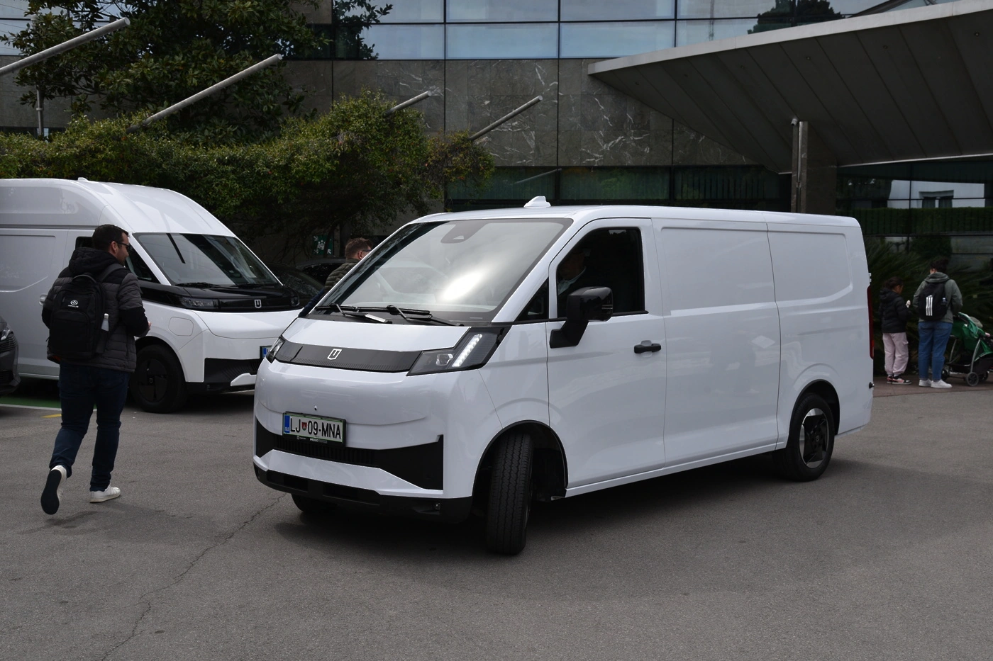 Farizon V7E