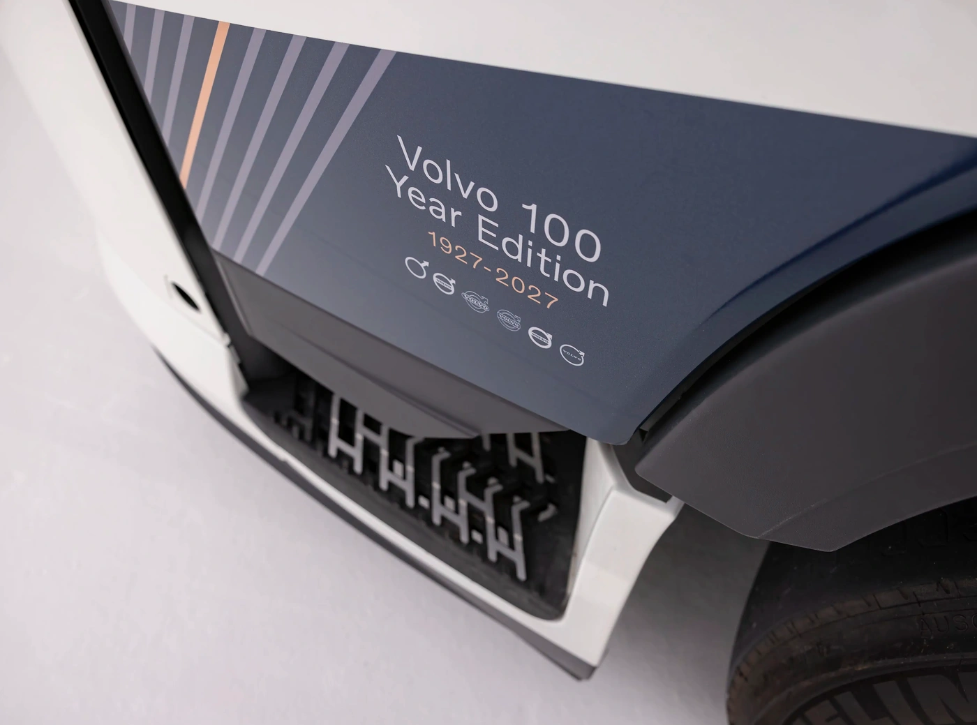 Volvo Trucks 100 let