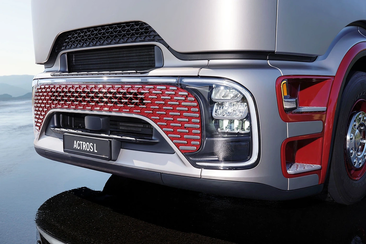 Mercedes-Benz Actros L 130 Years Trucks Edition